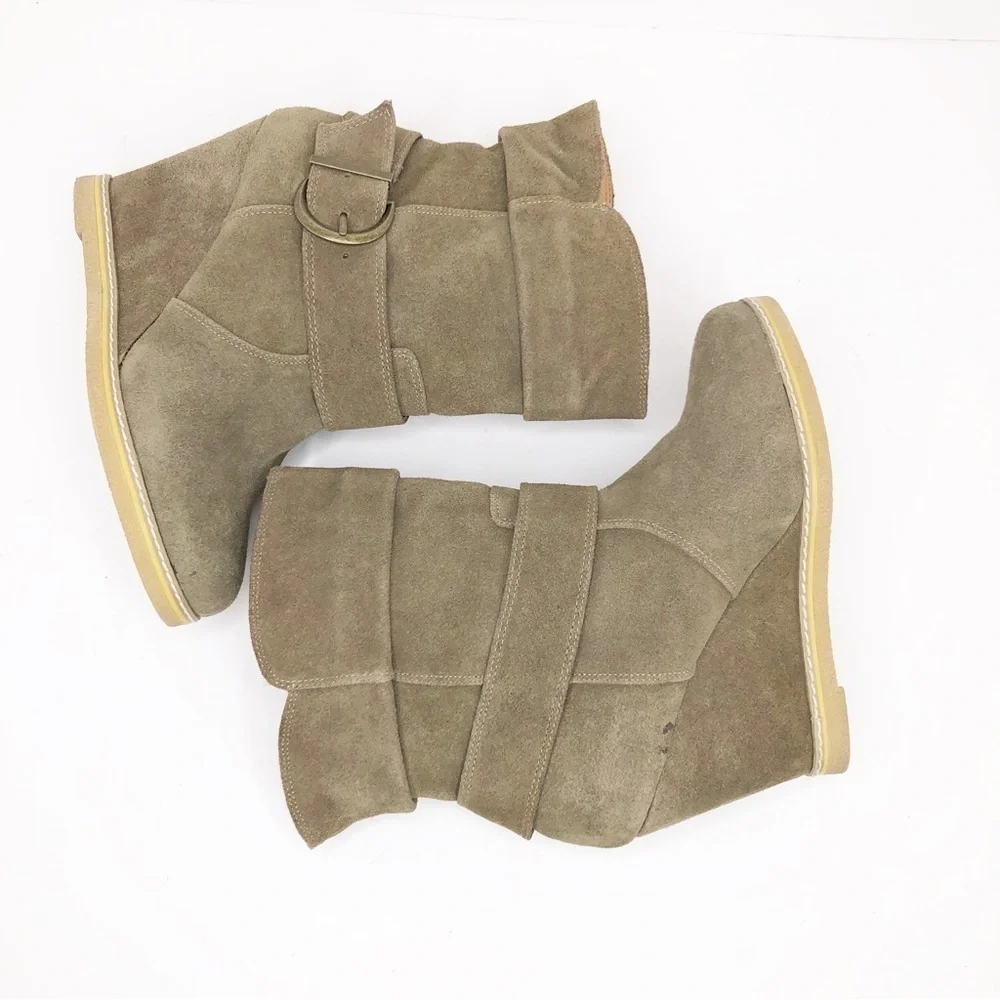 KELSI Dagger suede wedge ankle boots